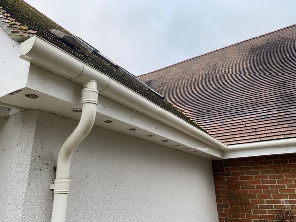 Residential gutter cleaning experts in Hook, Hampshire